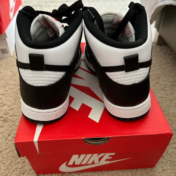 Nike Panda High Tops - Picture 5 of 6